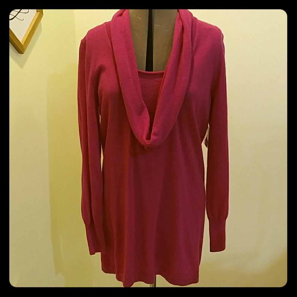 Long sleeved sweater top